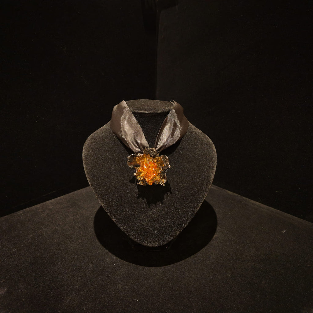 REALONETARA Noble Lady Green Gold Rose Flower Liuli necklace displayed on a black jewelry bust.